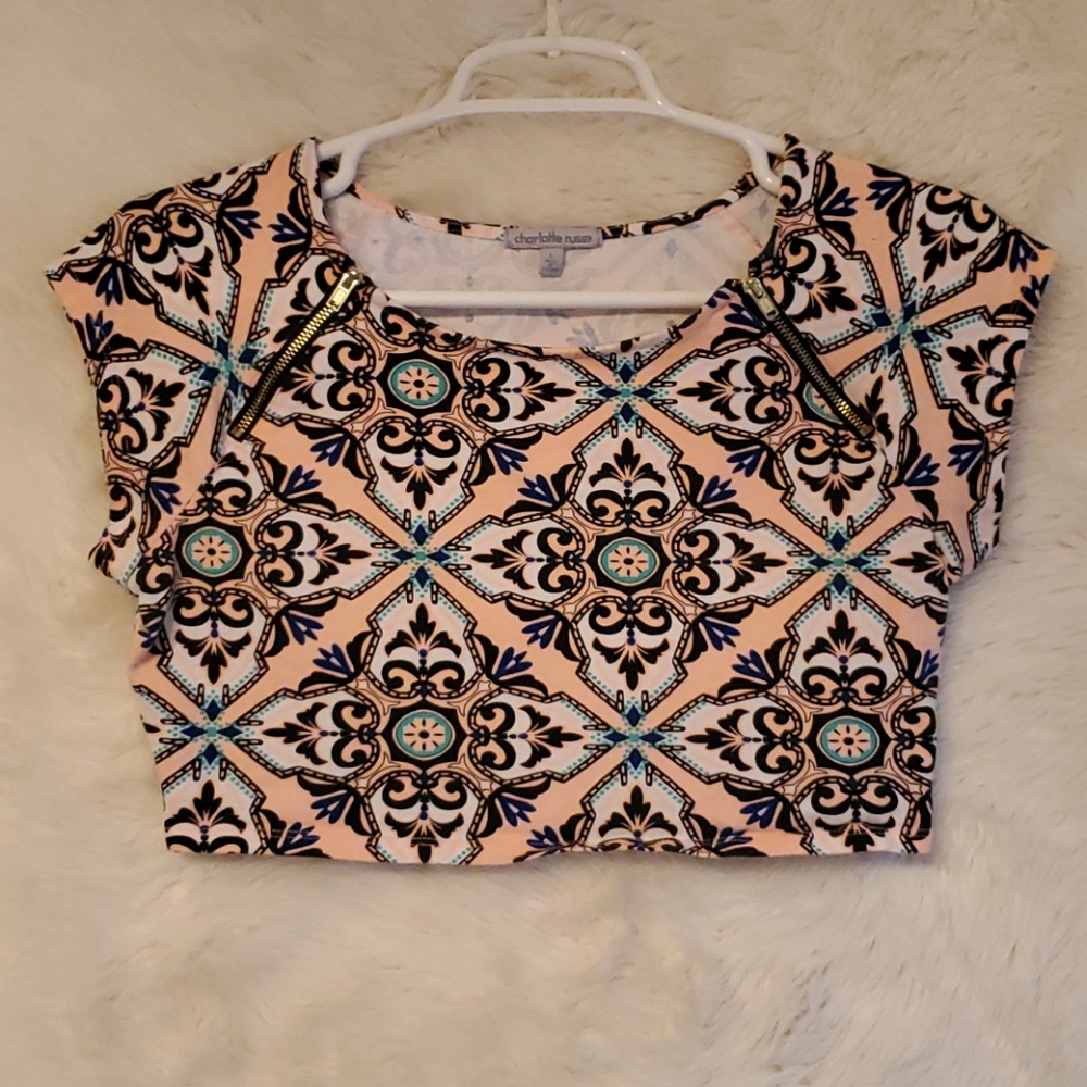 Crop top